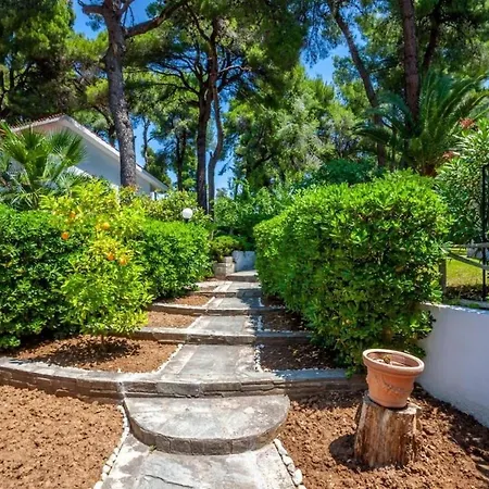 Palms Jacuzzi And Pool Villa Sani (Chalkidiki)